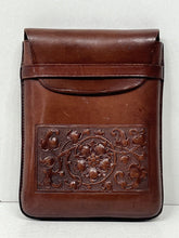 Load image into Gallery viewer, Charming unusual vintage Art Deco top grain leather cigar case
