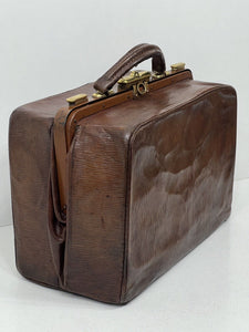 Charming antique Edwardian brown solid leather Gladstone doctor's bag