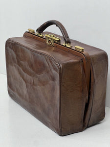 Charming antique Edwardian brown solid leather Gladstone doctor's bag