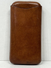 Load image into Gallery viewer, Charming vintage Art Deco  honey tan leather cigar case
