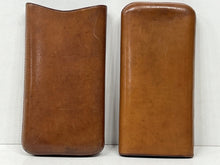 Load image into Gallery viewer, Charming vintage Art Deco  honey tan leather cigar case
