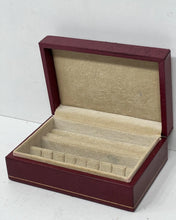Load image into Gallery viewer, Beautiful vintage burgundy leather trinket jewellery box made in Italy
