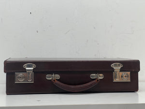Vintage leather executives attaché size briefcase suitcase