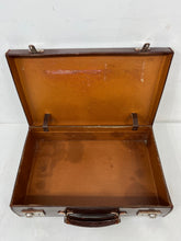 Load image into Gallery viewer, Vintage leather executives attaché size briefcase suitcase
