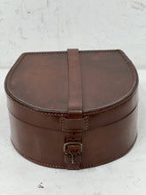 Load image into Gallery viewer, Vintage leather travelling collar jewellery trinket storage  box
