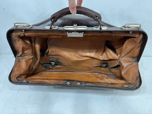 Vintage LARGE Leather YORK City Leather Co LTD Gladstone Doctor's  Bag +KEY