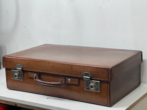 BEST PATINA unique vintage honey tan Leather weekend motoring travel suitcase