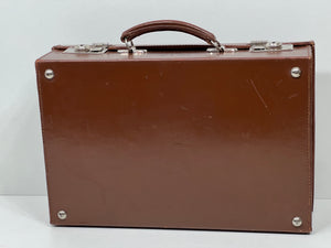 Beautiful vintage leather small suitcase case +KEY LOVELY PATINA cute size