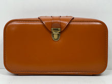 Load image into Gallery viewer, Beautiful vintage leather cowhide vanity travel cosmetic case AMAZING LEATHER
