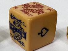 Load image into Gallery viewer, Fantastic vintage  poker dice game set with honey tan pigskin leather shaker

