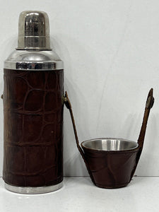 Vintage calf leather spirit drinks travel bottle flask stirup cups hunting set