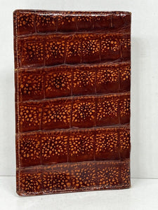 Adorable vintage brown crocodile skin leather wallet in LINED IN CROC RARE