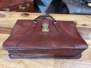 antique chunky leather hold all style gladstone bag briefcase documents / laptop