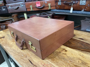 beautiful tan pigskin leather large briefcase small suitcase by DREW & SONS 1930